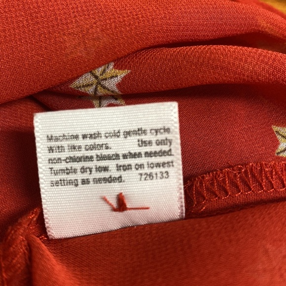 a.n.a A New Approach Petite red and gold blouse - Picture 9 of 11